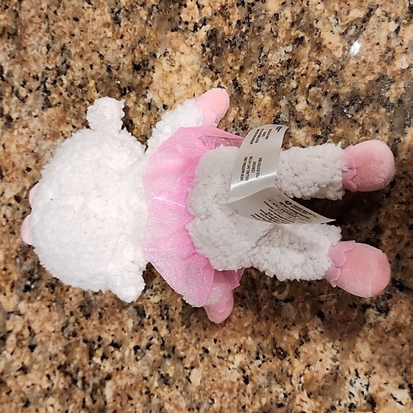 2 Disney Store Doc McStuffins Plush - Picture 4 of 7